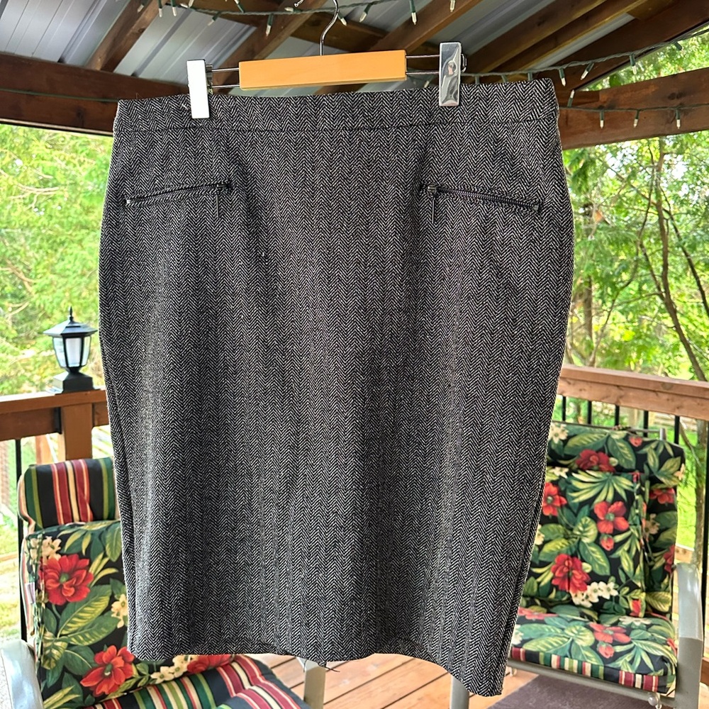 Reitmans Charcoal Gray Pencil Skirt